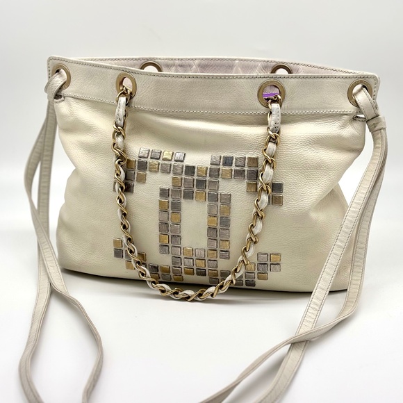 CHANEL White Leather Metal Mosaic Tote - Picture 1 of 10